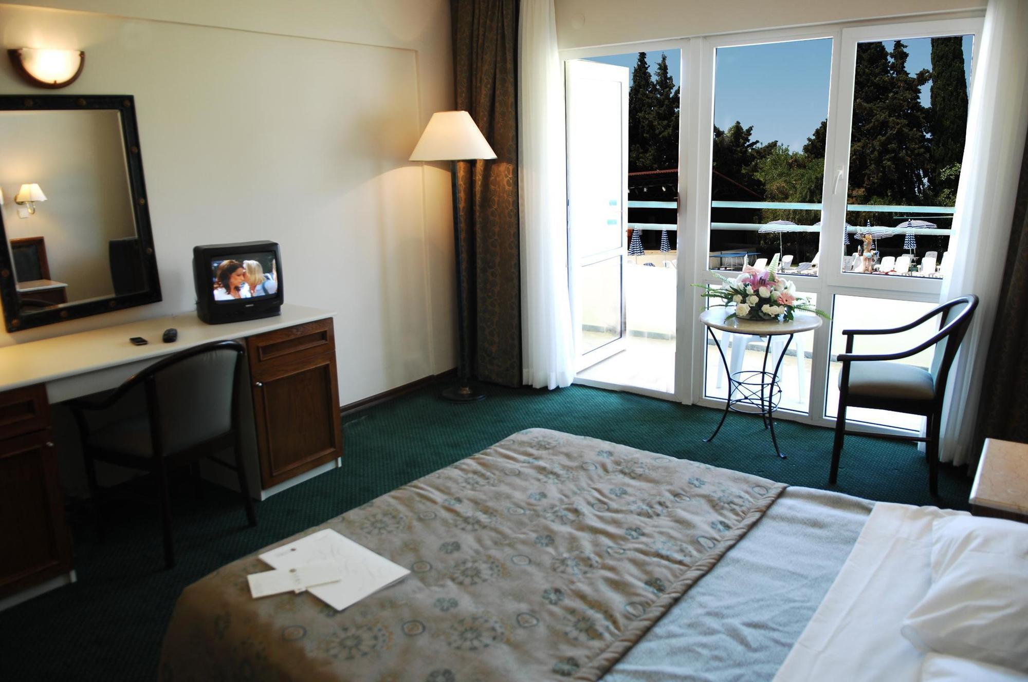 La Santa Maria Hotel Kusadası Extérieur photo