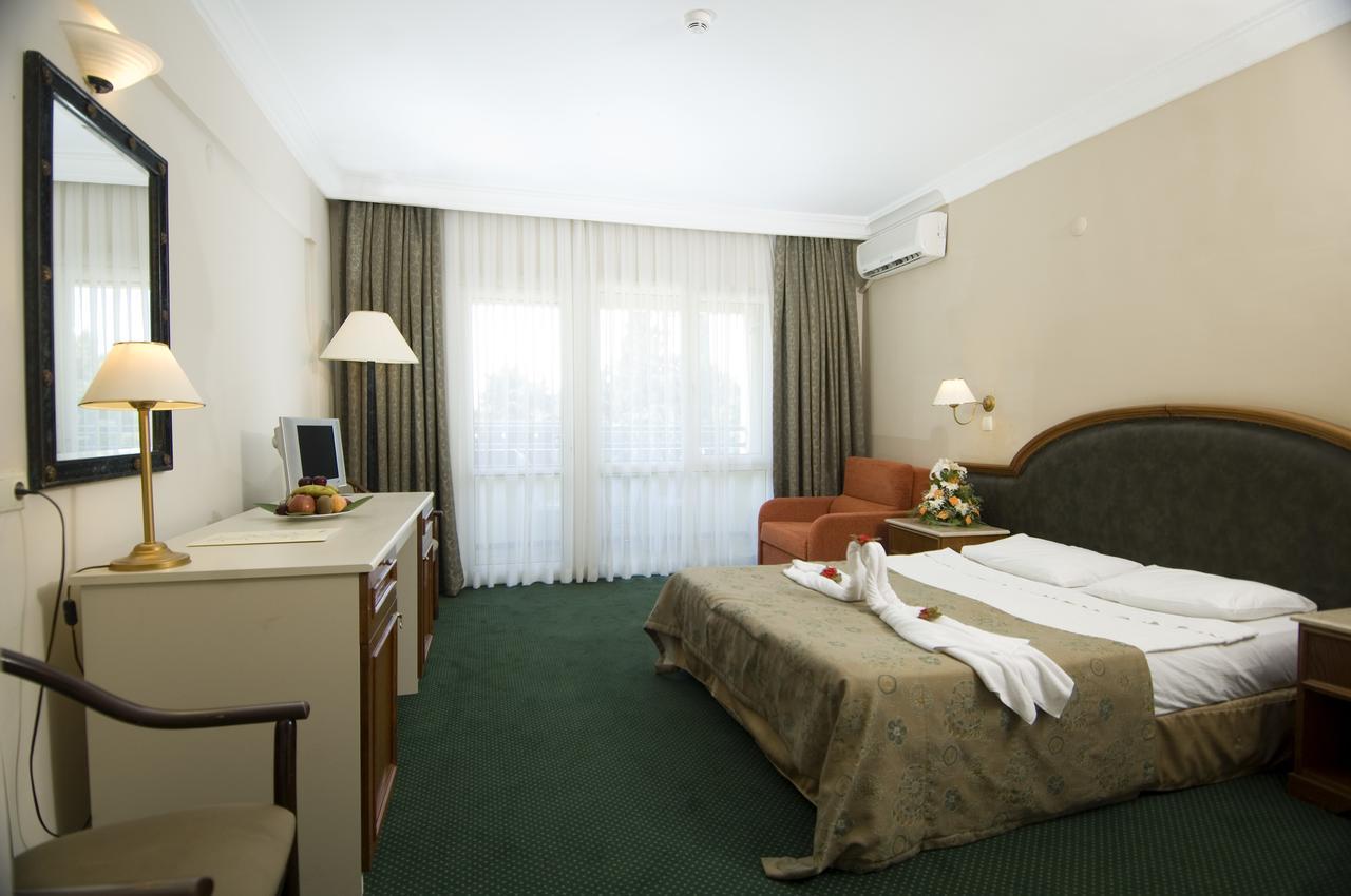 La Santa Maria Hotel Kusadası Extérieur photo