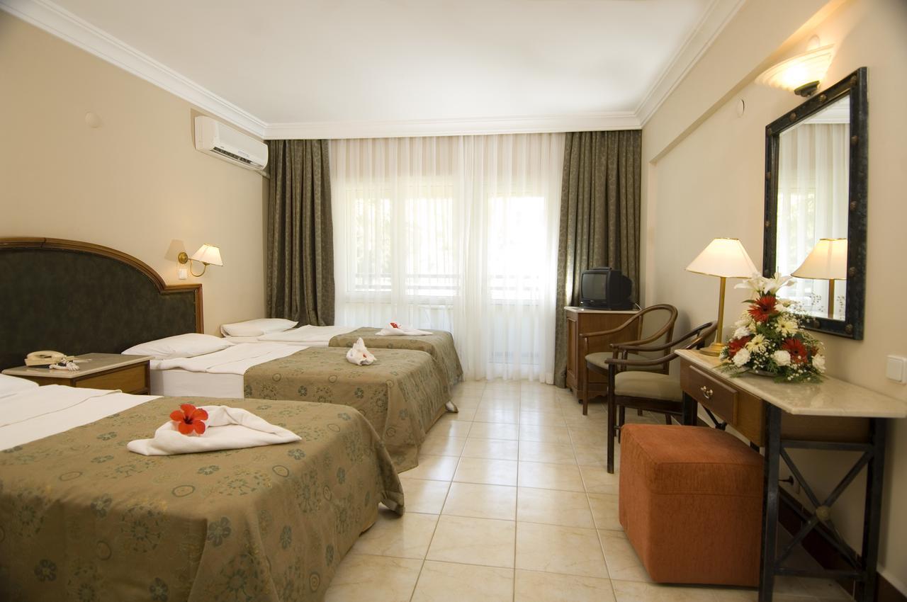 La Santa Maria Hotel Kusadası Extérieur photo